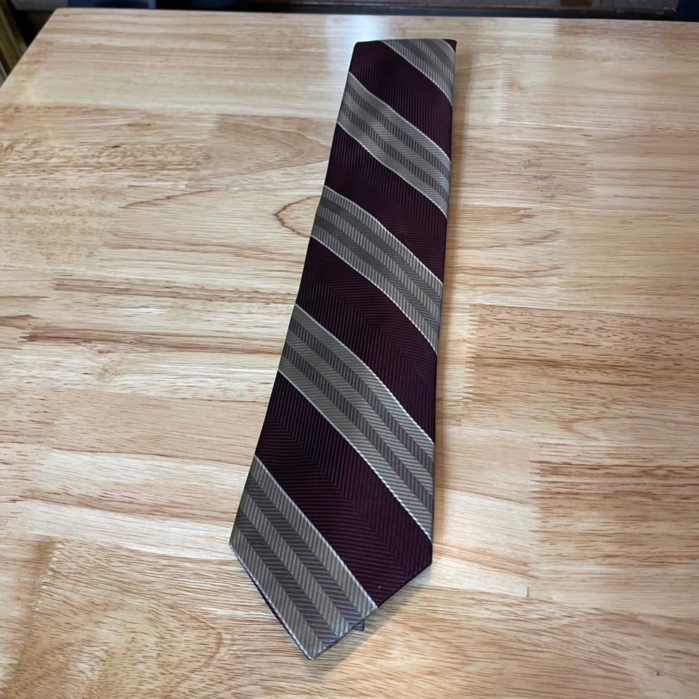 JOS A BANK EXECUTIVE COLLECTION Men's‎ Silk Burgundy Gold Stripe Neck Tie